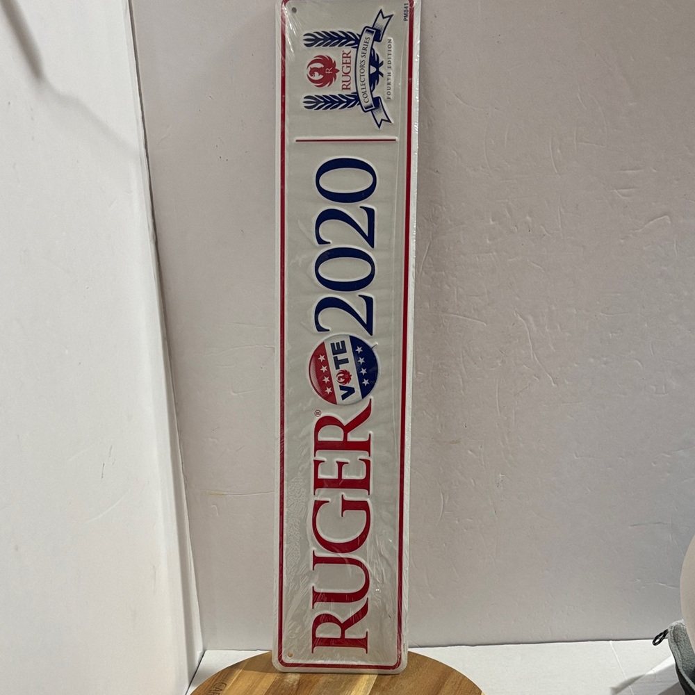 Kruger Collectors Series 2020 Sign with Red and Blue